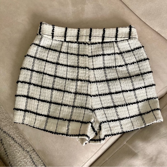 ZARA Tweed Black and White Window Pane High Waist Shorts NWT - Picture 9 of 9